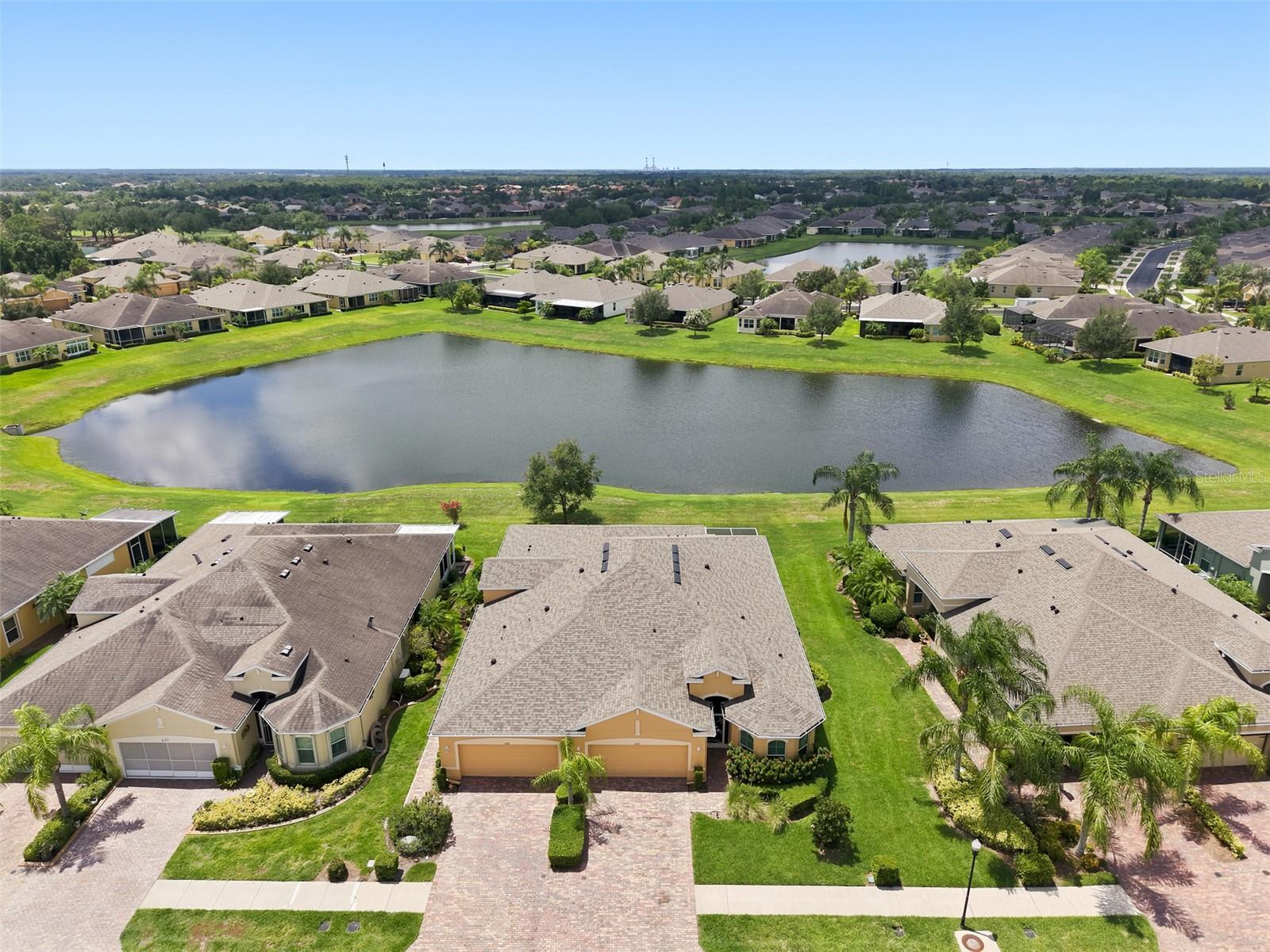 623 CHIPPER DR — photo 34