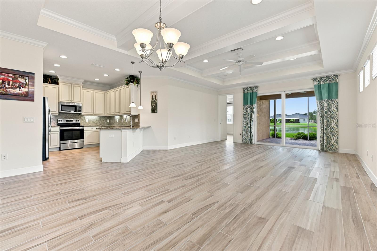 623 CHIPPER DR — photo 23