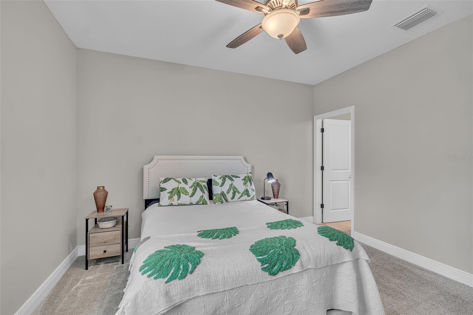 8219 TEA OLIVE TER — photo 47
