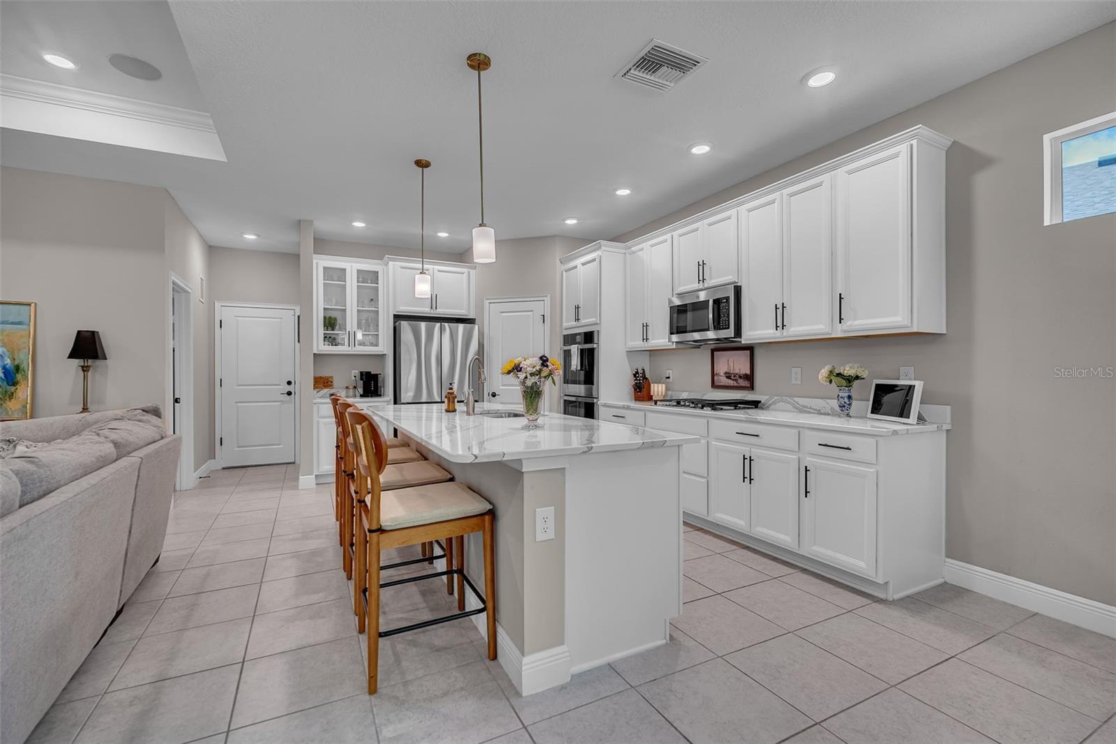 8219 TEA OLIVE TER — photo 23