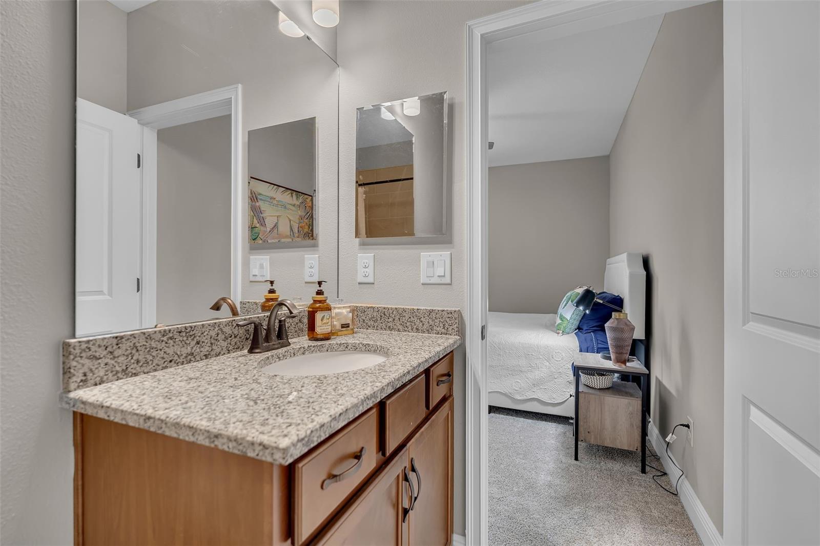 8219 TEA OLIVE TER — photo 48