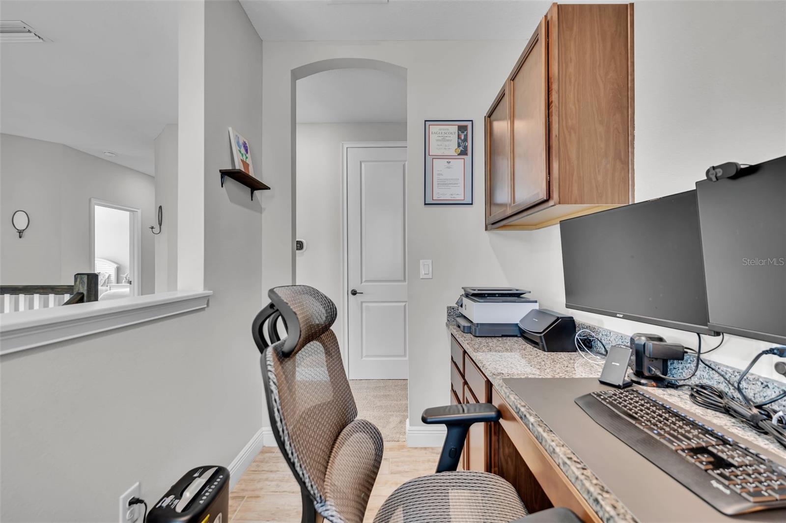 8219 TEA OLIVE TER — photo 38