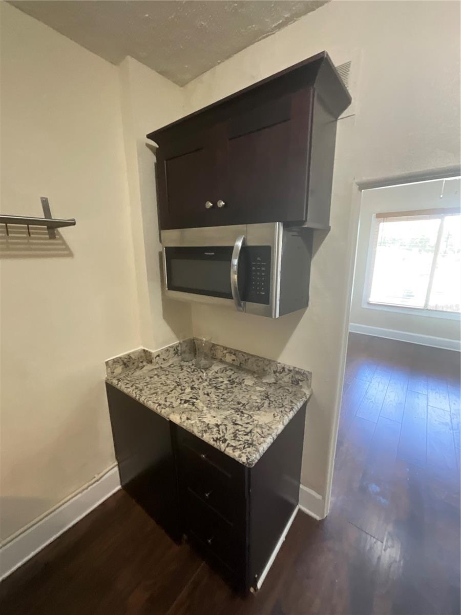 2608 CENTRAL AVE #4 — photo 8