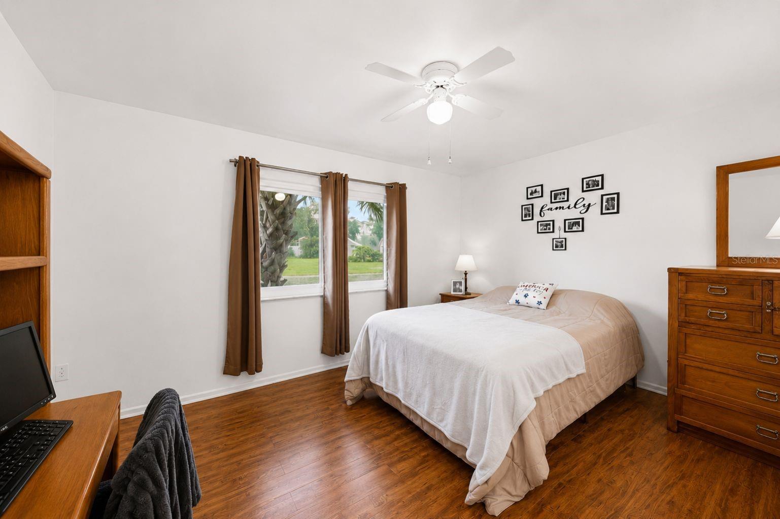 5409 KENWOOD DR — photo 15