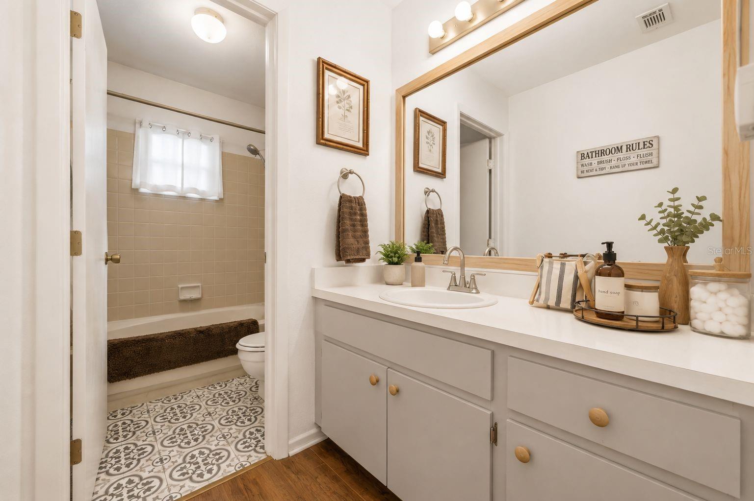 5409 KENWOOD DR — photo 18