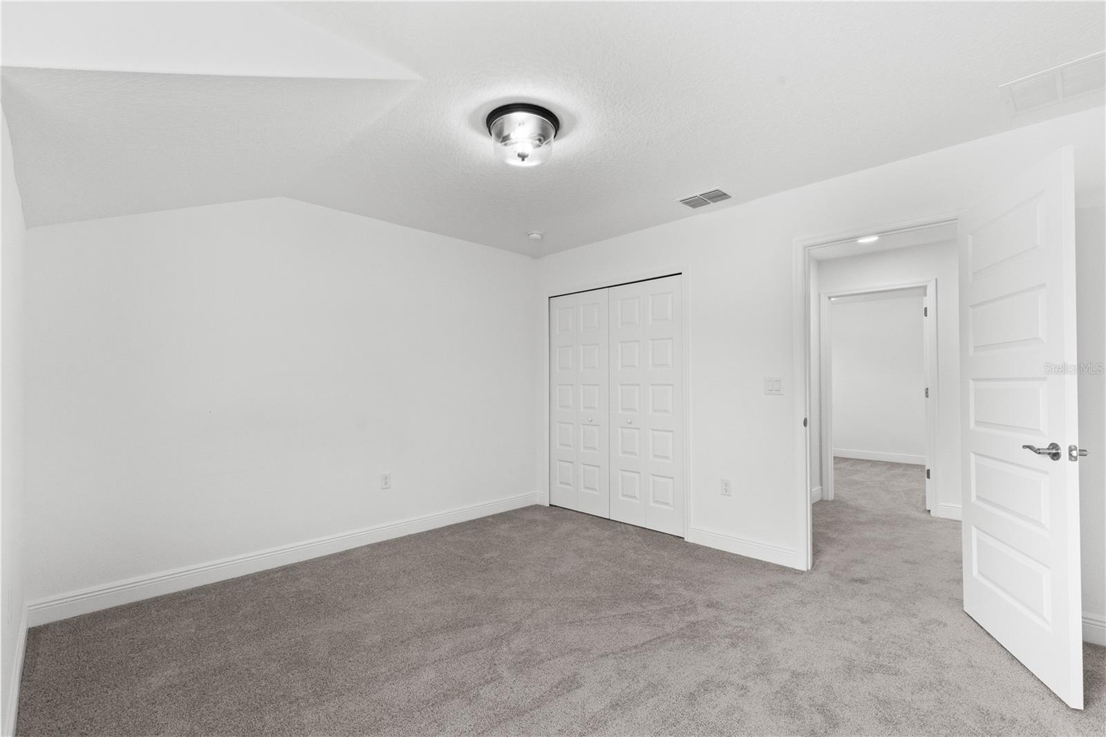 7421 NOTCHED PINE BND — photo 46