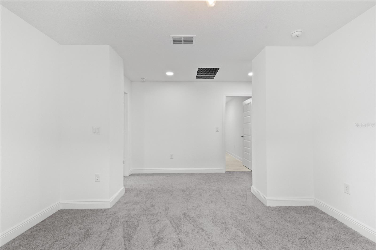7421 NOTCHED PINE BND — photo 30