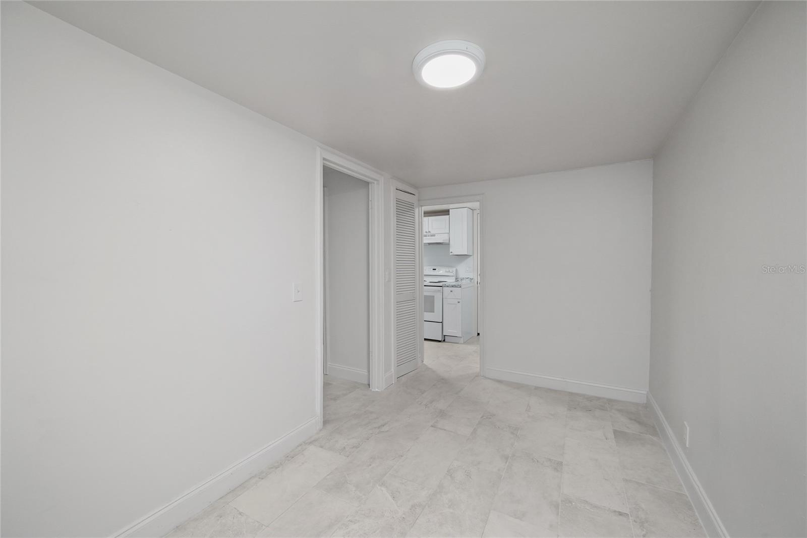 4615 N HESPERIDES ST — photo 10