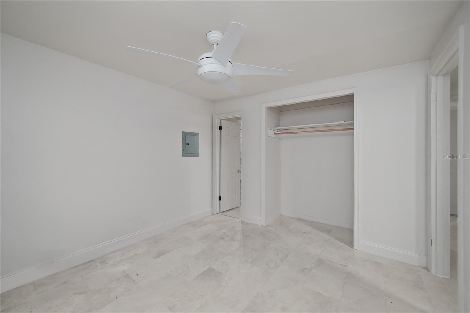 4615 N HESPERIDES ST — photo 12