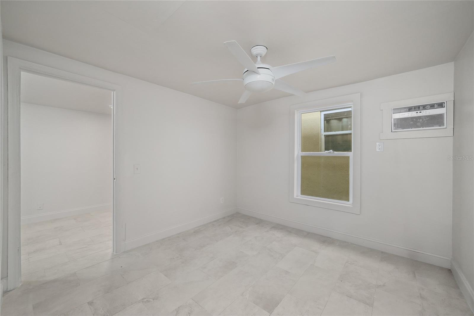 4615 N HESPERIDES ST — photo 13