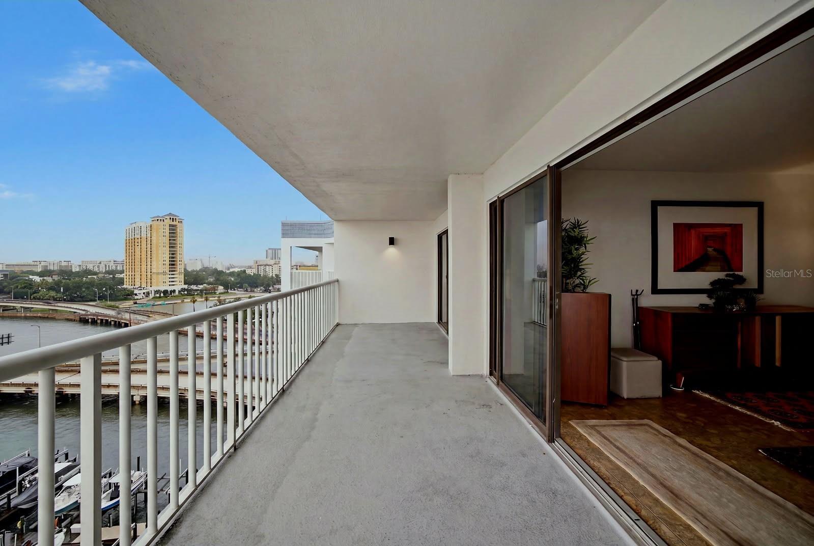 2 ADALIA AVE #1004 — photo 32