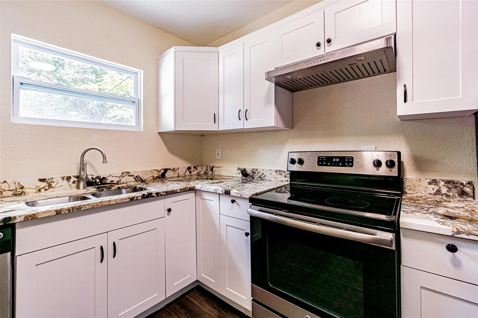 505 E VIRGINIA AVE — photo 10
