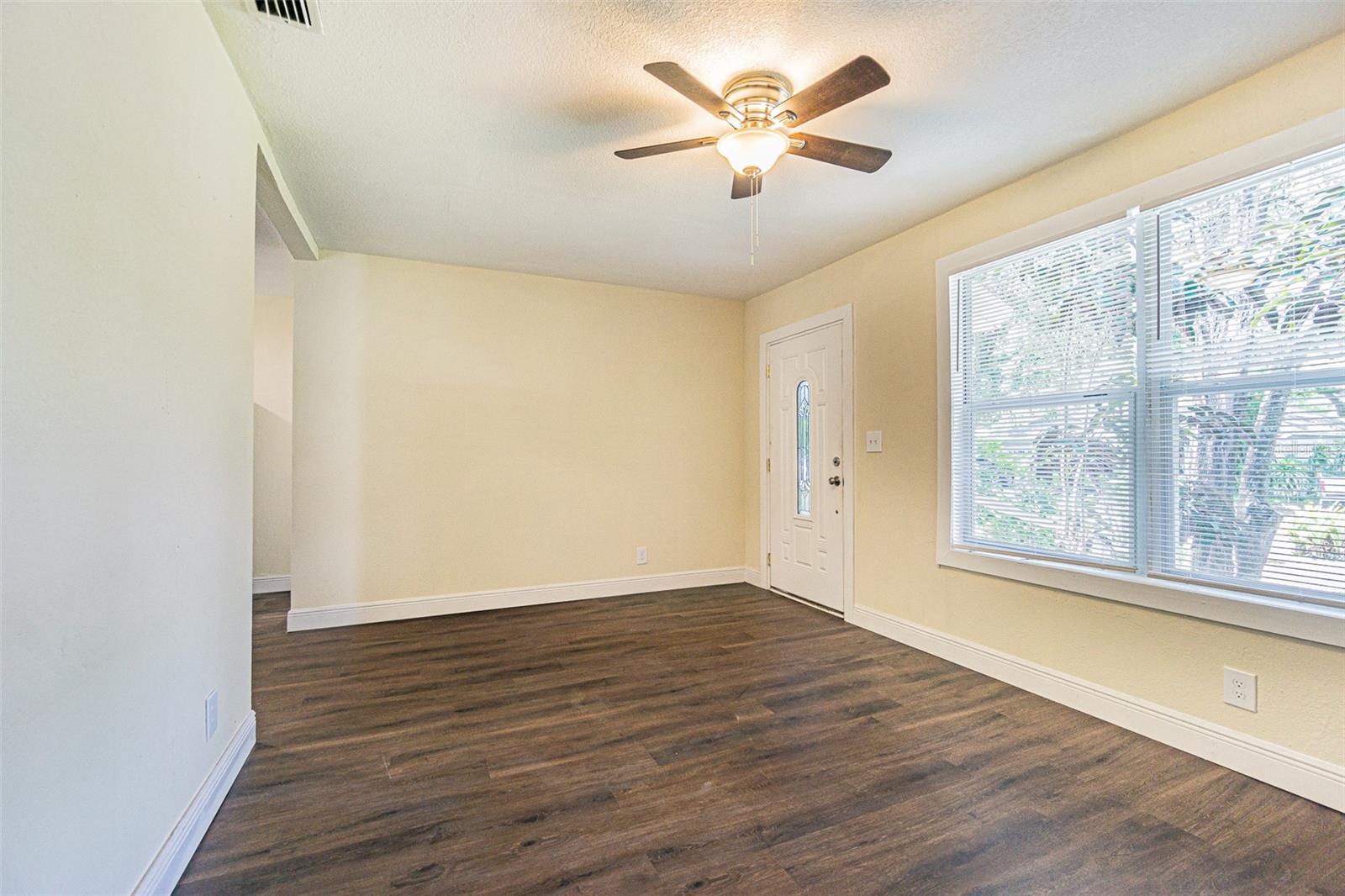 505 E VIRGINIA AVE — photo 5