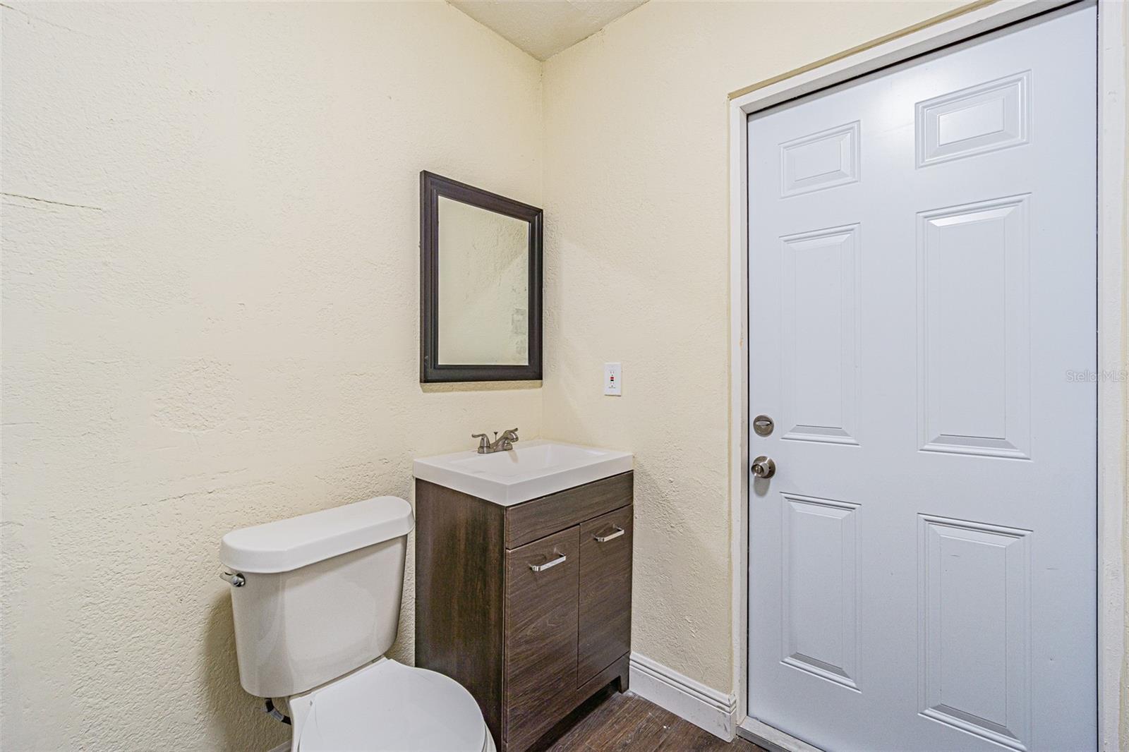 505 E VIRGINIA AVE — photo 11