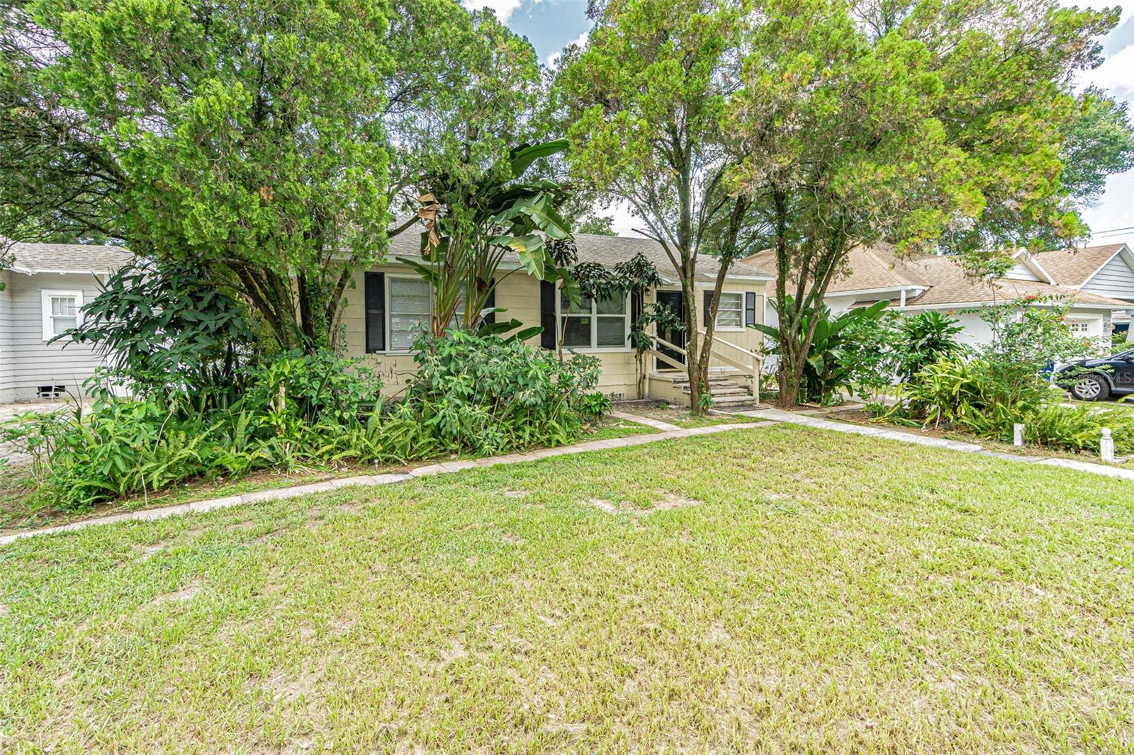 505 E VIRGINIA AVE — photo 2