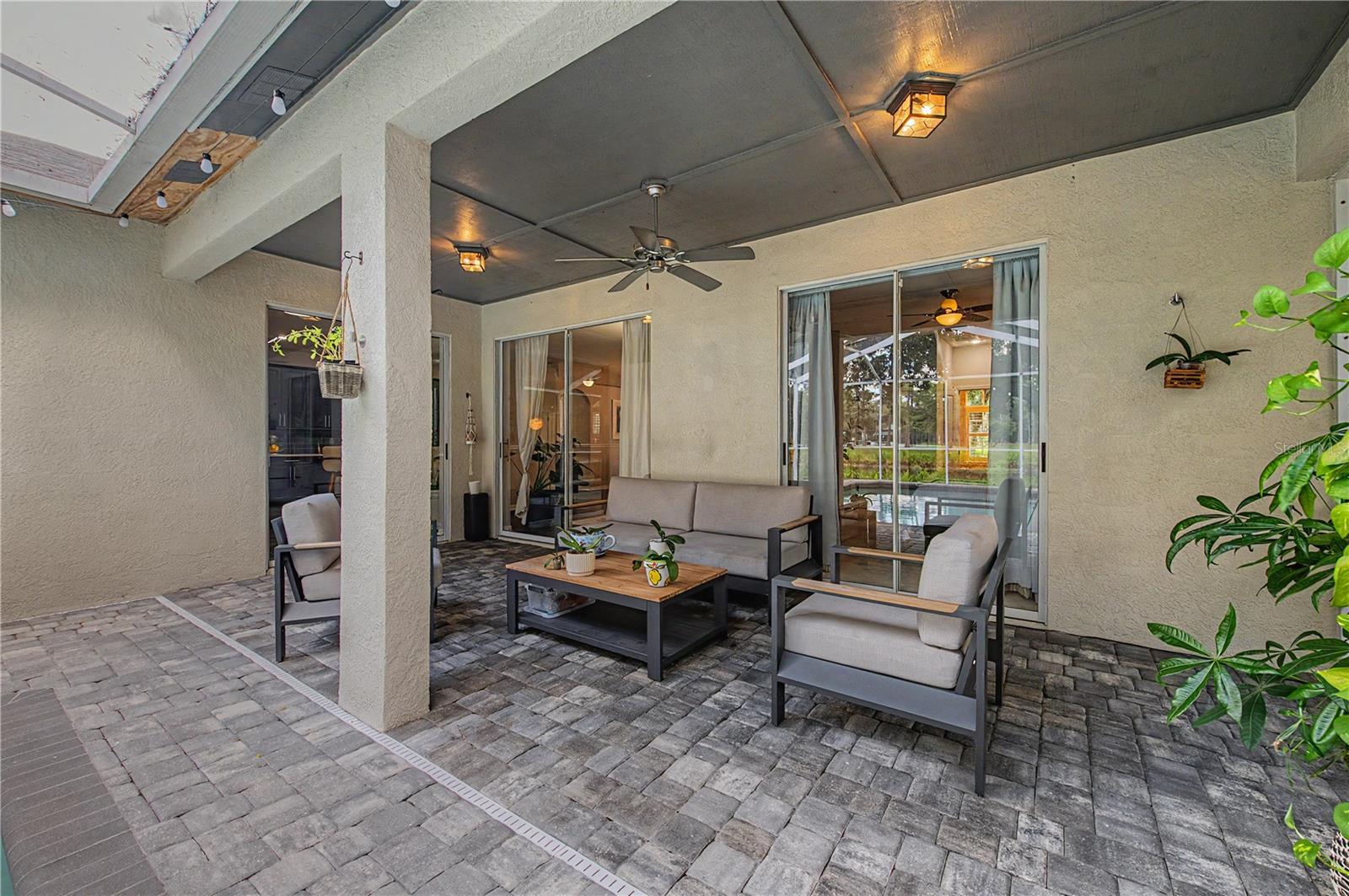 9402 HUNTERS POND DR — photo 28
