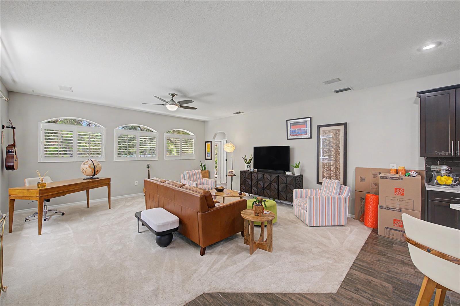 9402 HUNTERS POND DR — photo 11