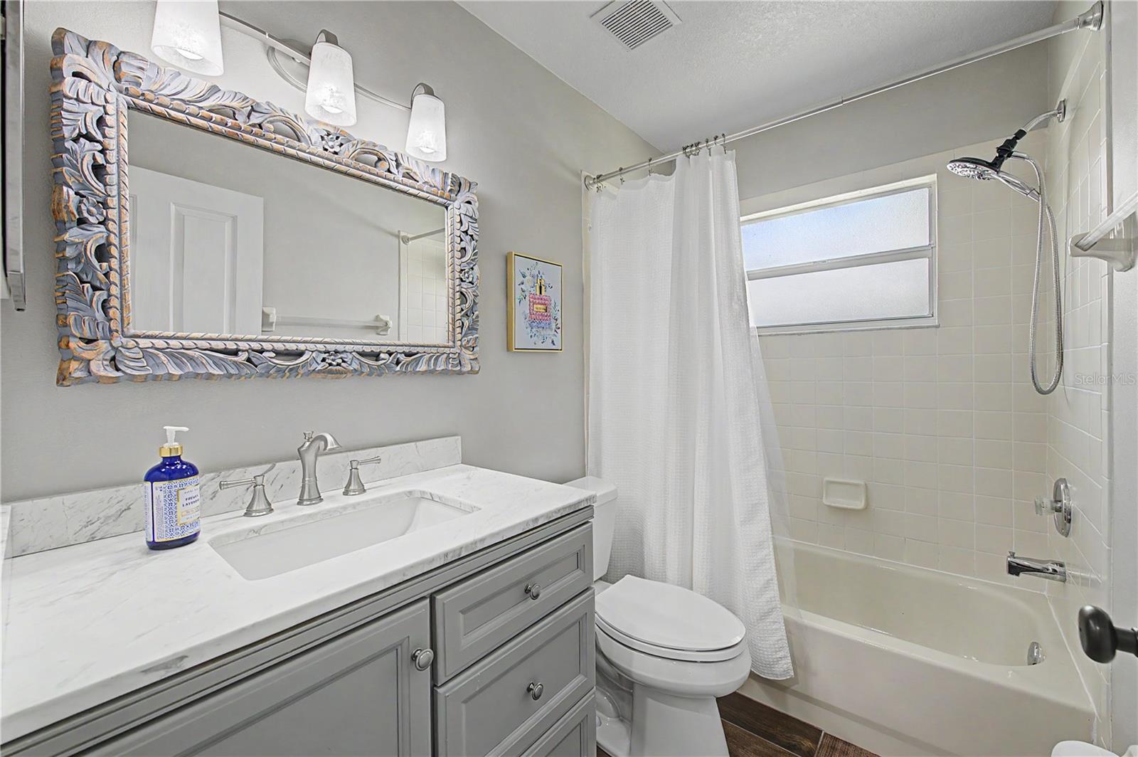 9402 HUNTERS POND DR — photo 23