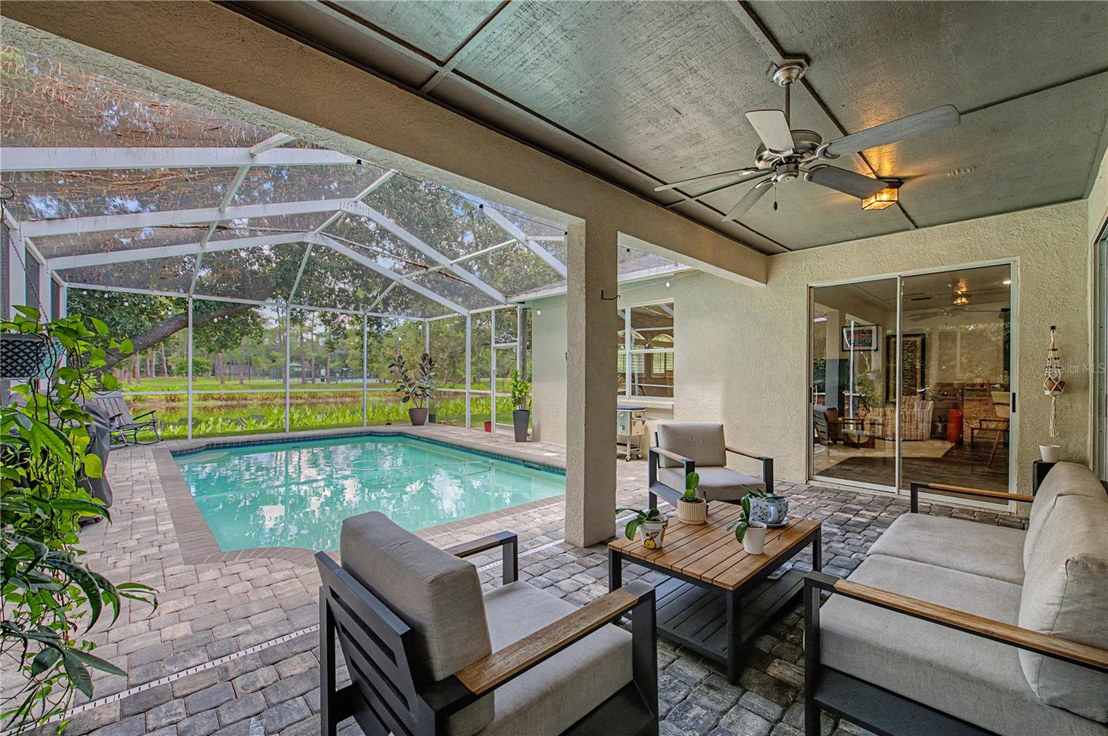 9402 HUNTERS POND DR — photo 30