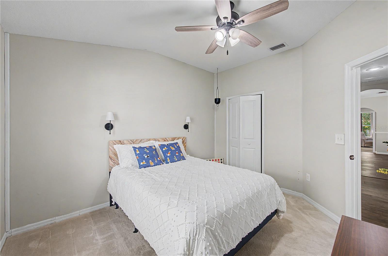 9402 HUNTERS POND DR — photo 25