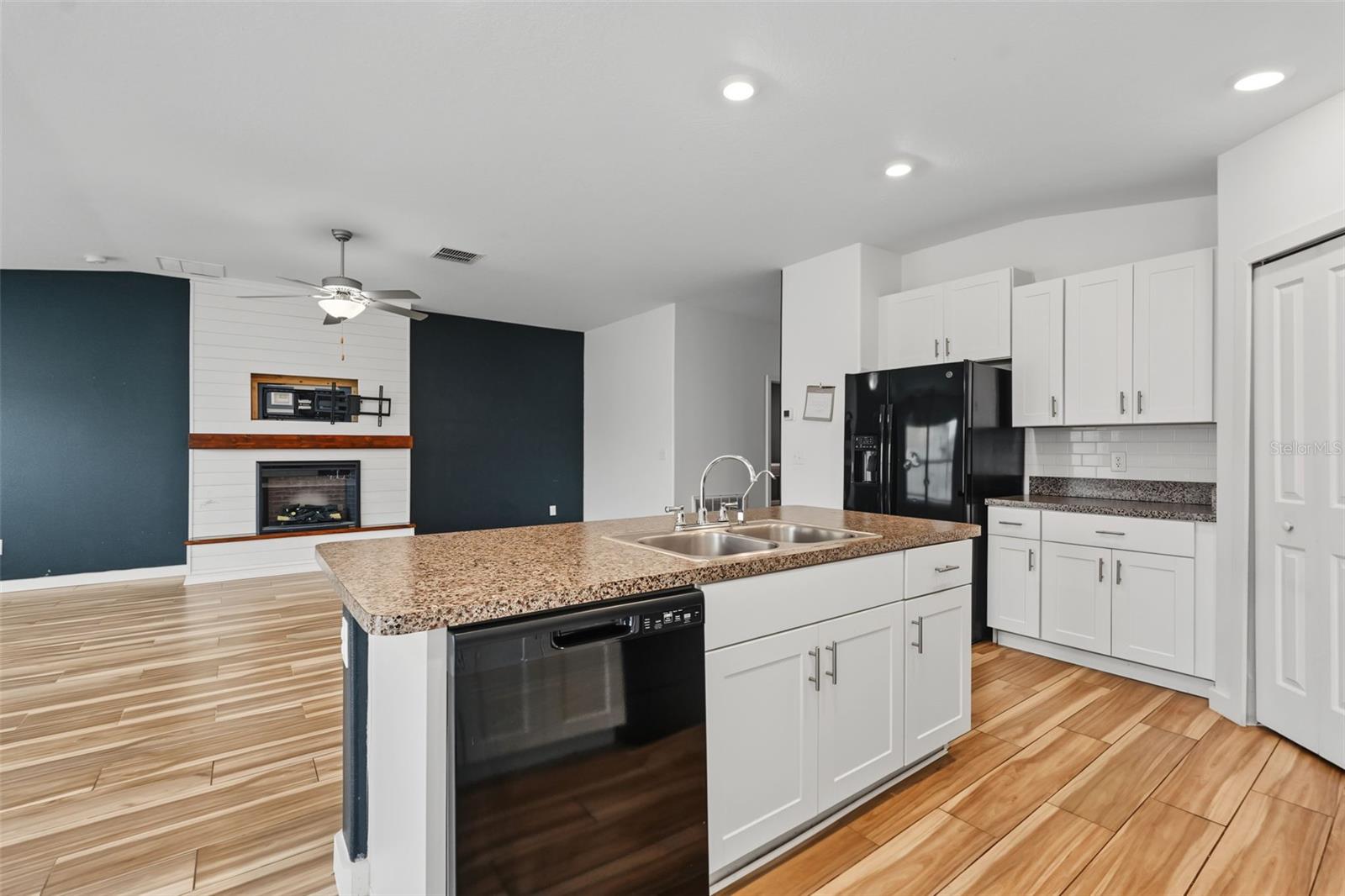 6317 SPIDER LILY WAY — photo 11