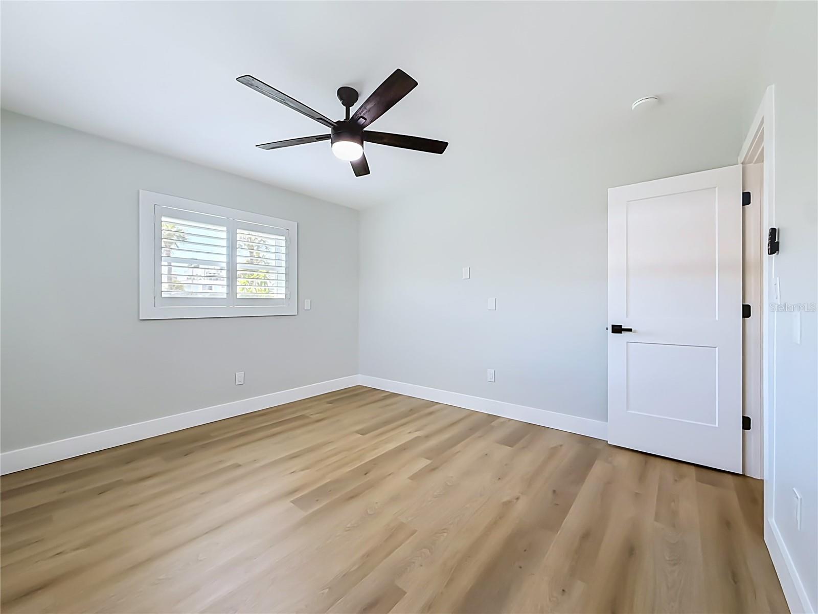 3602 CASABLANCA AVE — photo 32