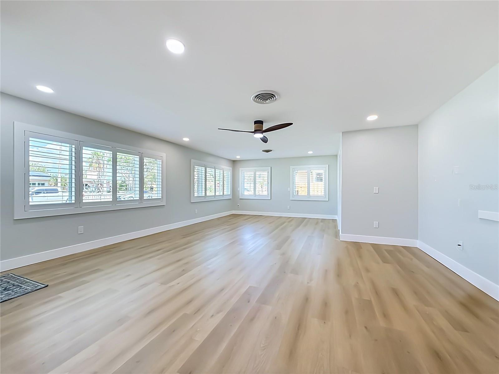 3602 CASABLANCA AVE — photo 9