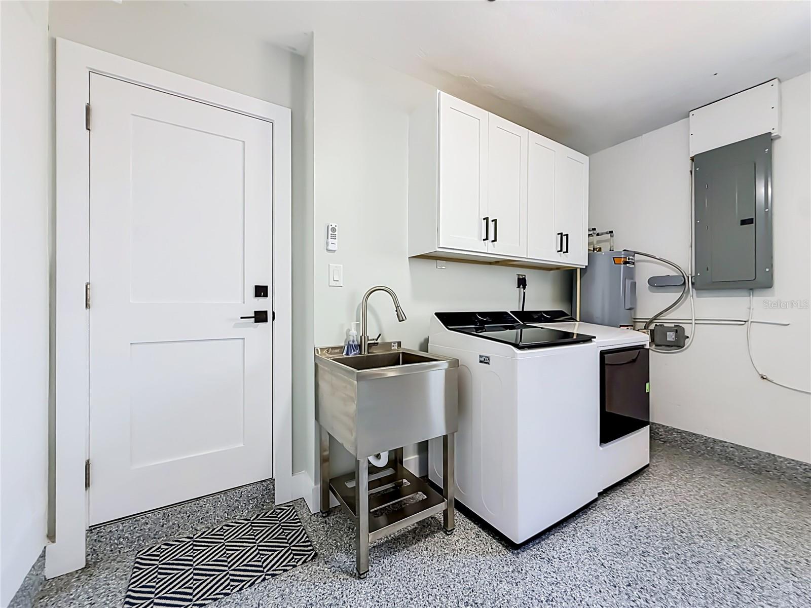 3602 CASABLANCA AVE — photo 43