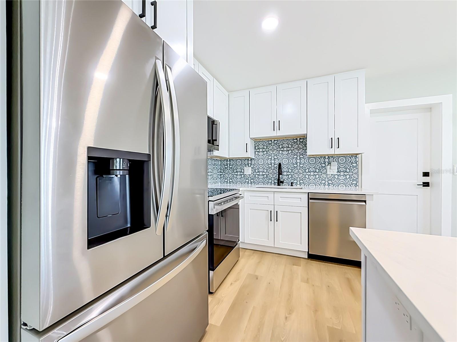 3602 CASABLANCA AVE — photo 21