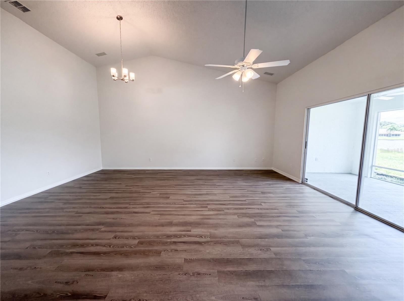 923 OXFORD PARK DR #81 — photo 5
