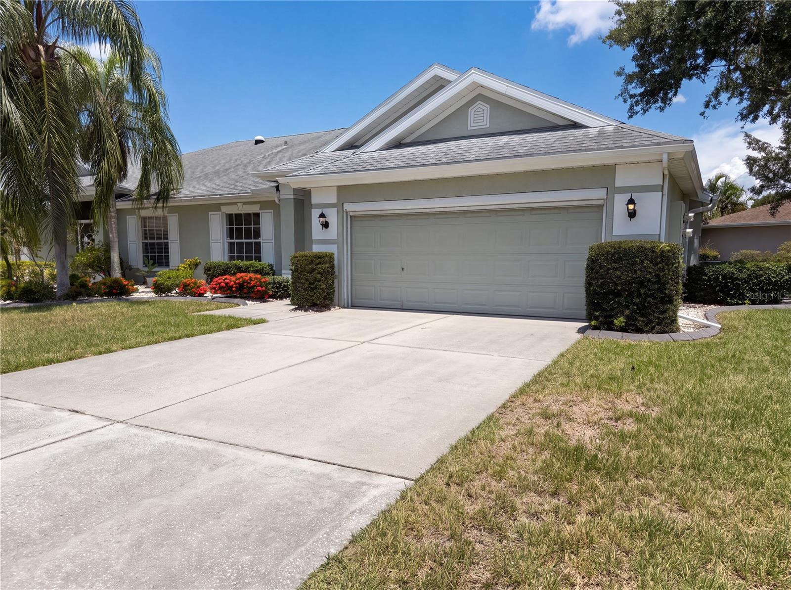 923 OXFORD PARK DR #81 — photo 2