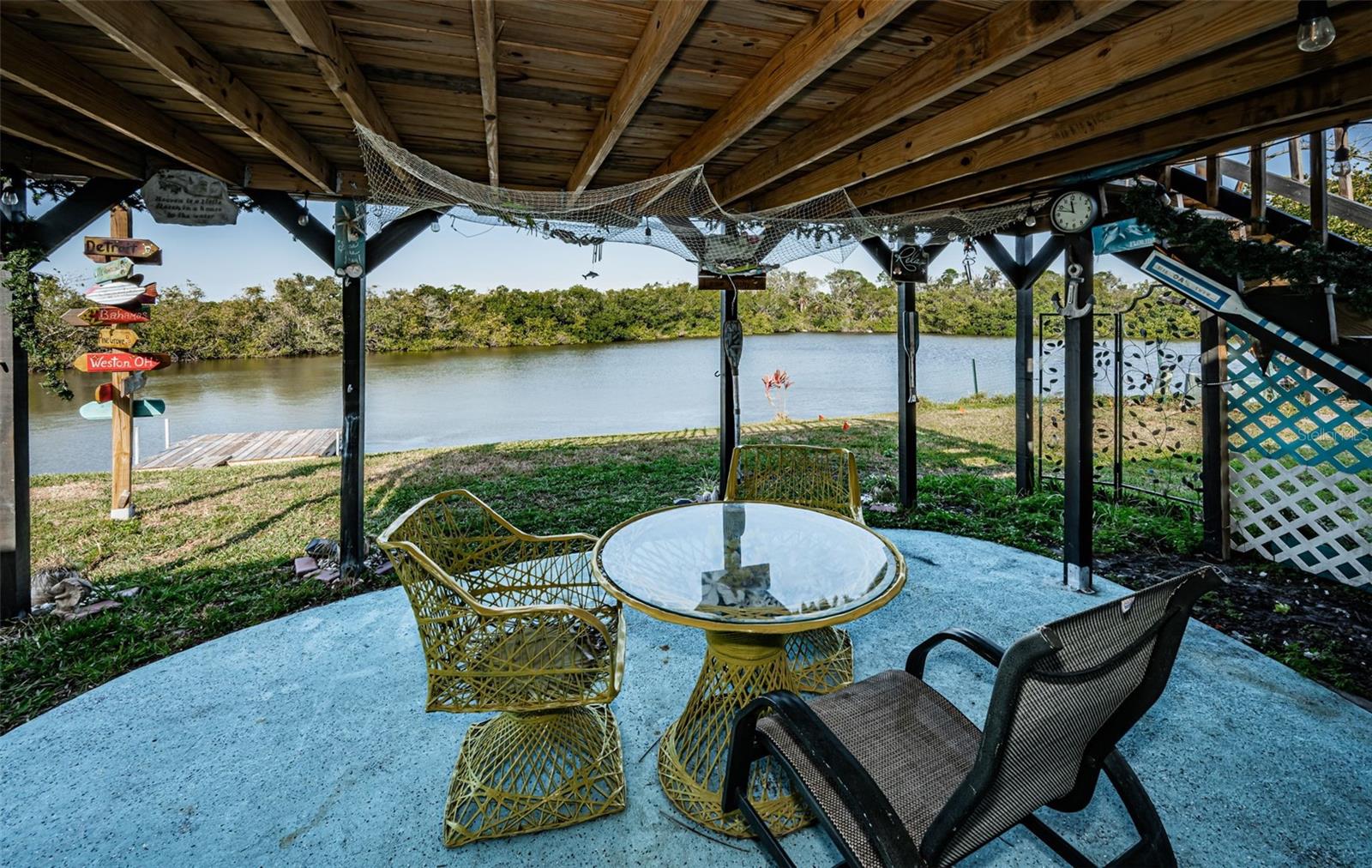 3627 GRAYTON DR — photo 40