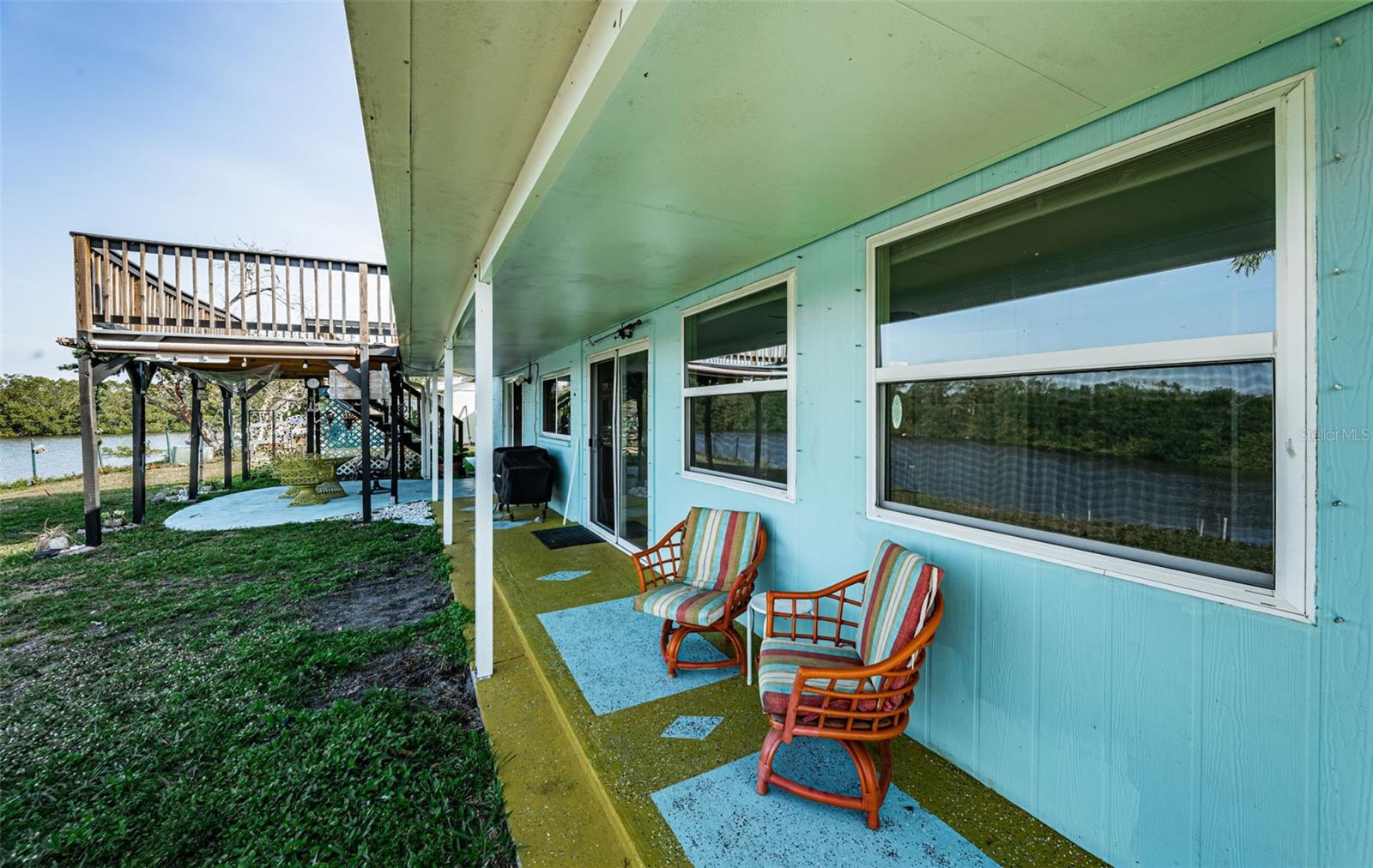 3627 GRAYTON DR — photo 38