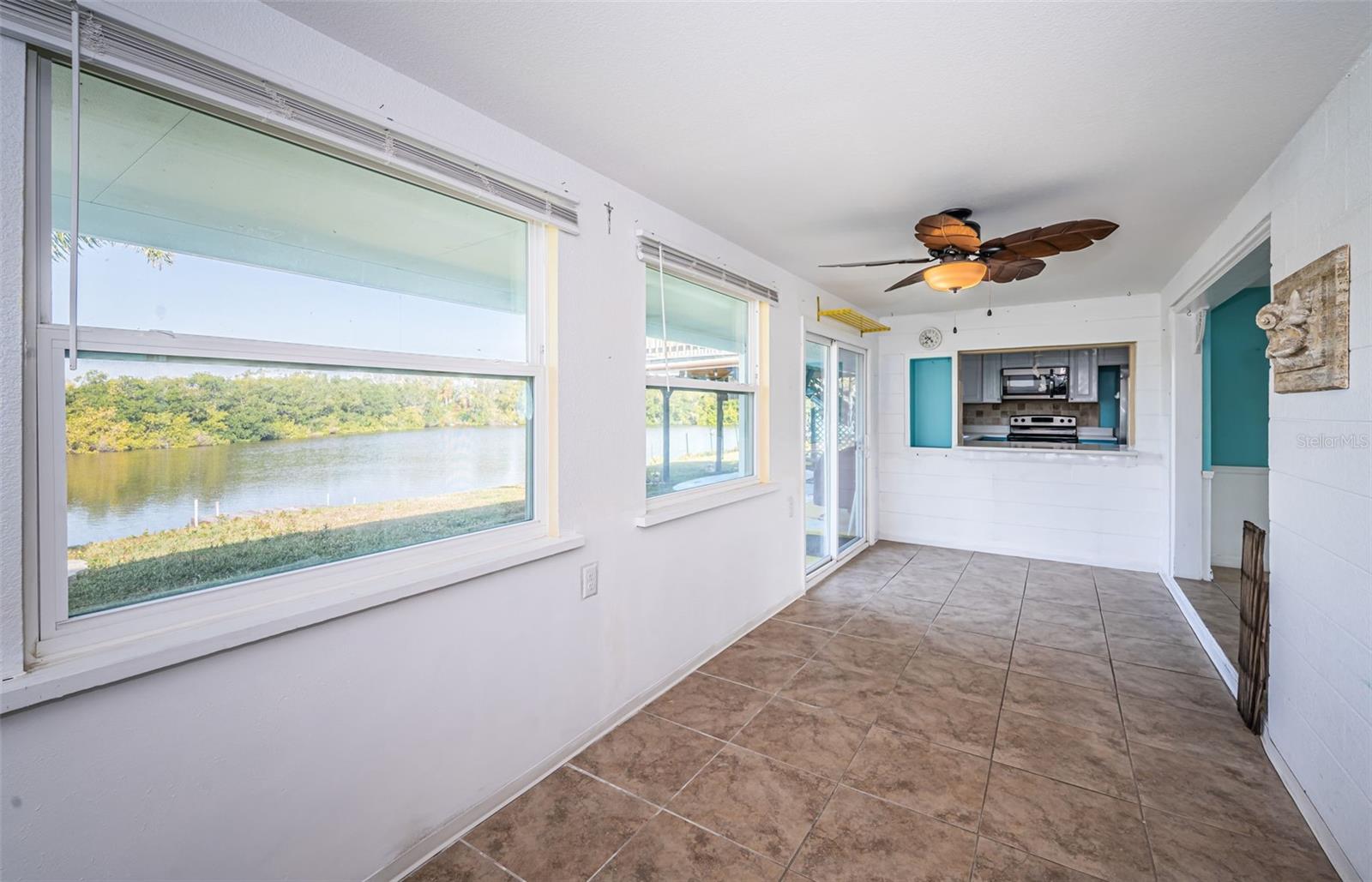 3627 GRAYTON DR — photo 36