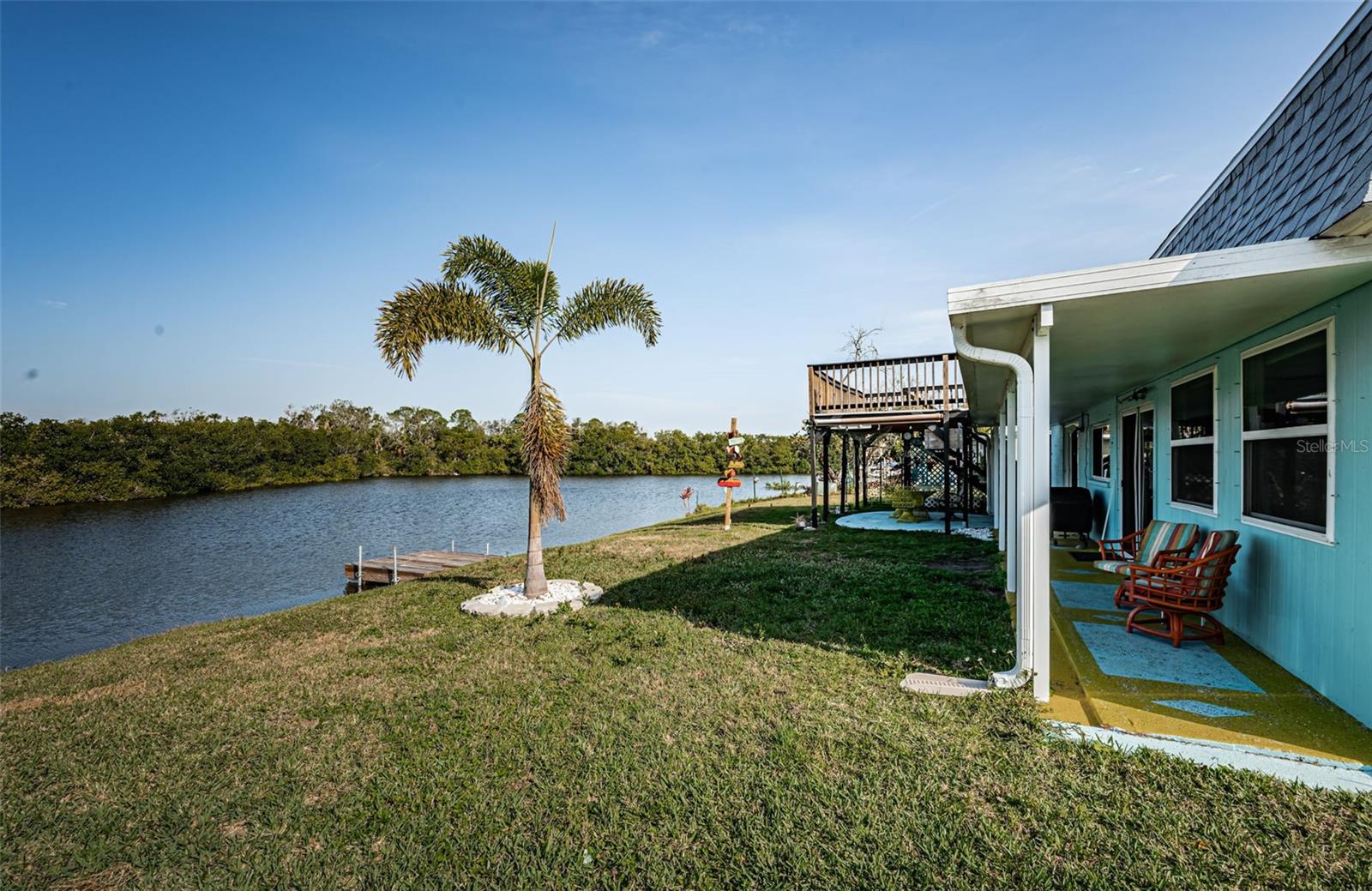3627 GRAYTON DR — photo 43