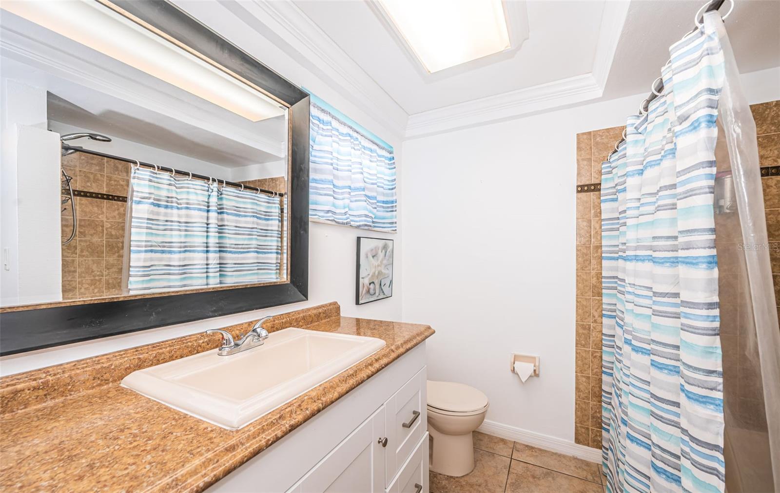 3627 GRAYTON DR — photo 33