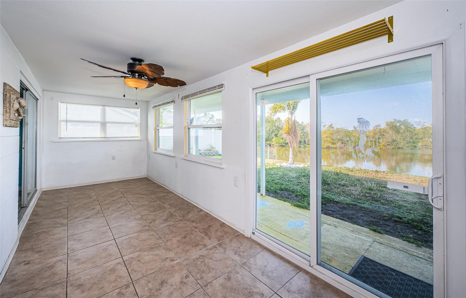 3627 GRAYTON DR — photo 35
