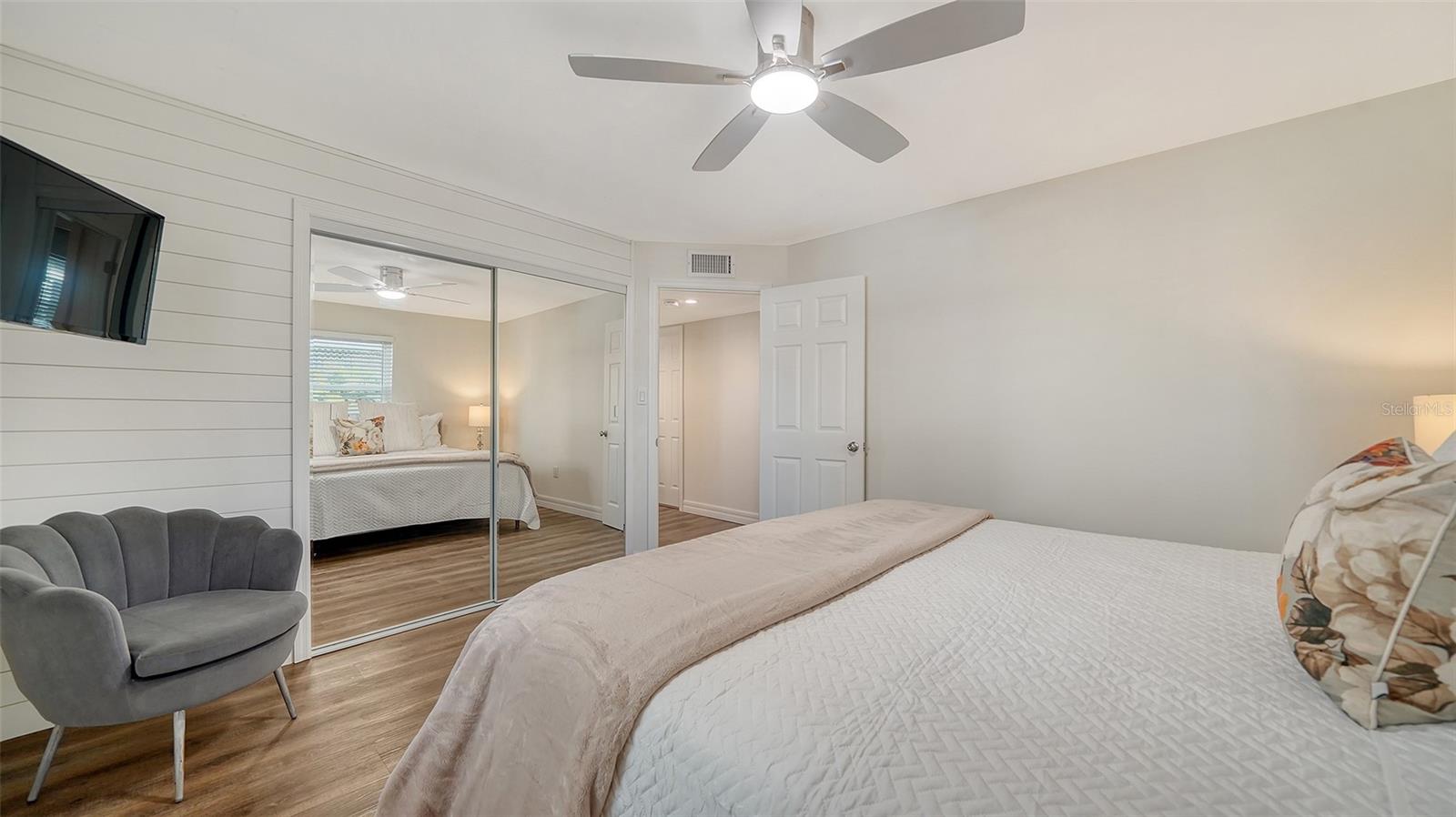 5610 AVENIDA DEL MARE — photo 11