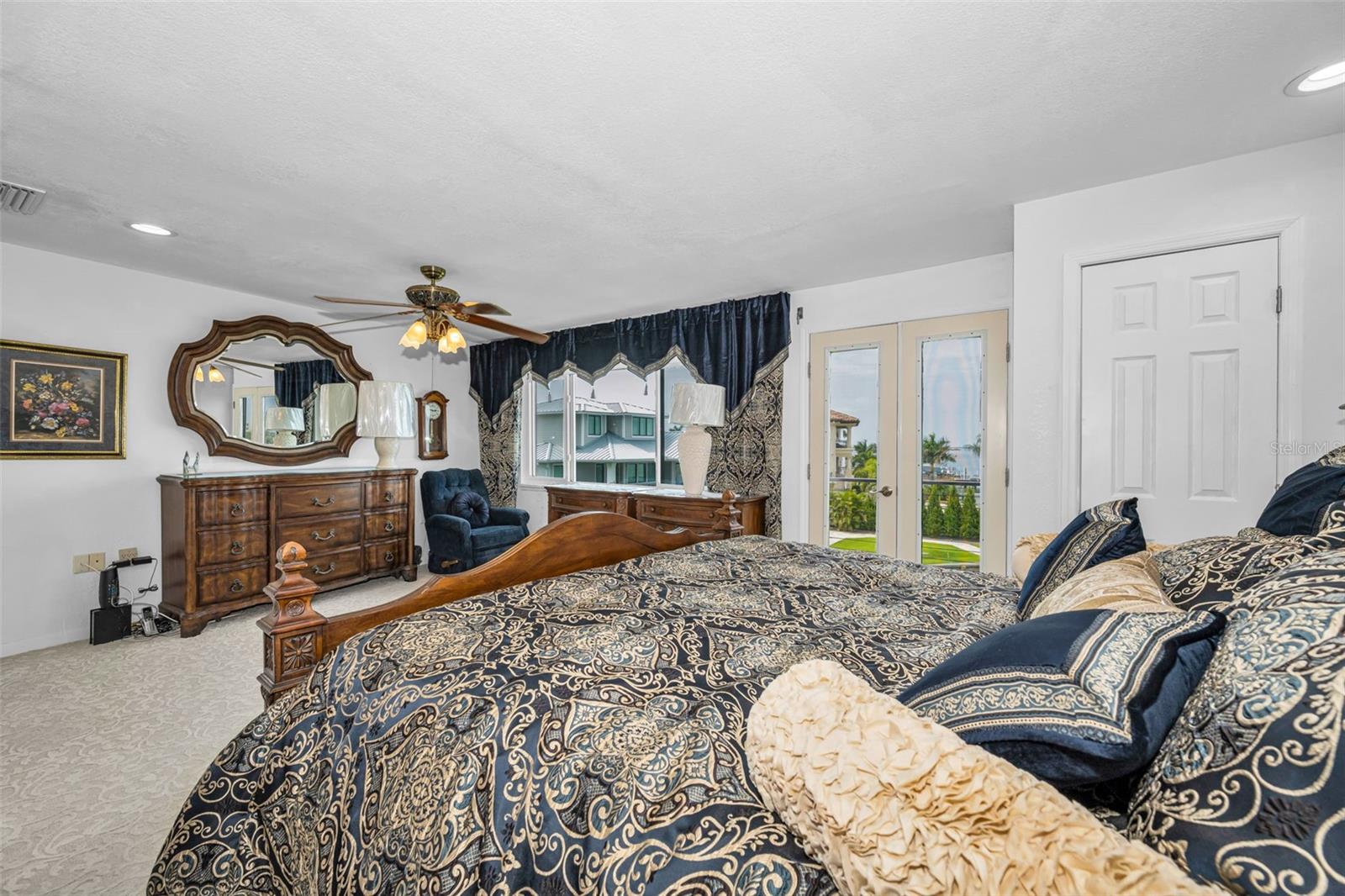 433 S PAULA DR #32 — photo 39