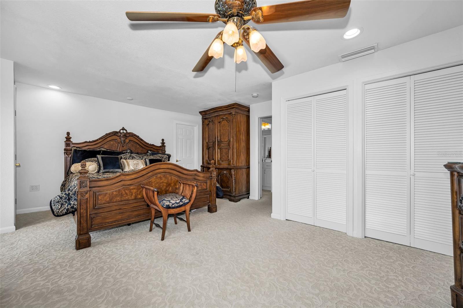 433 S PAULA DR #32 — photo 41