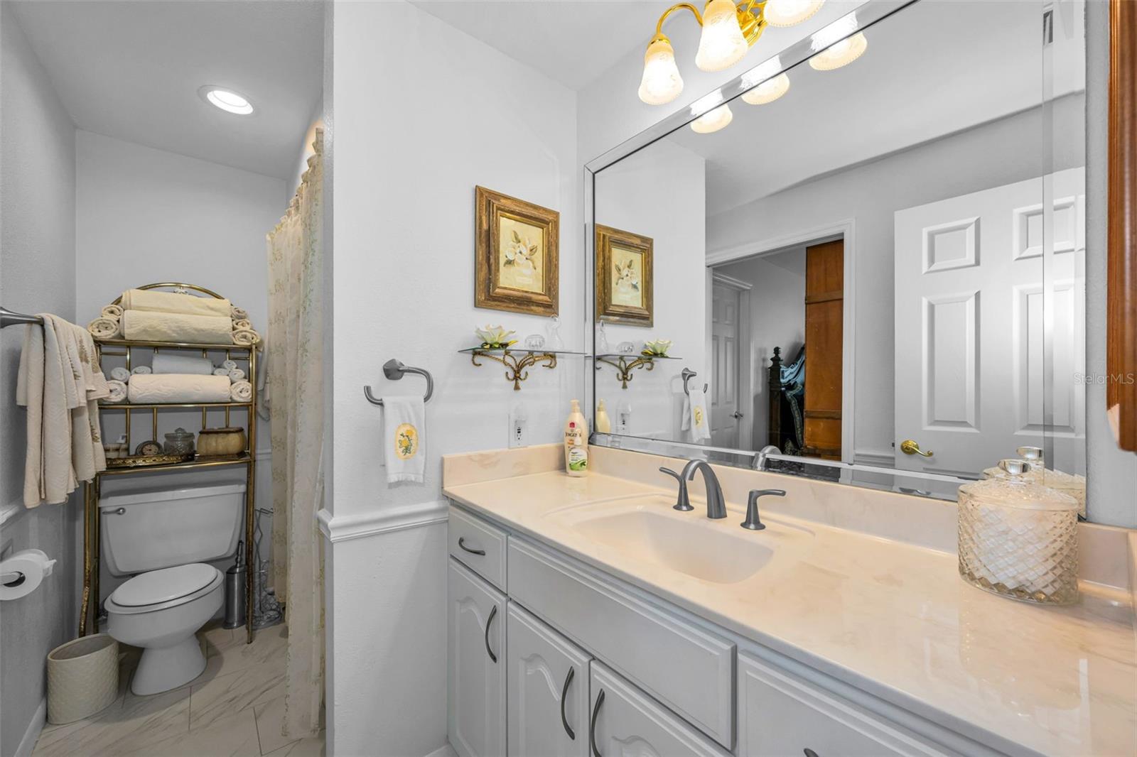 433 S PAULA DR #32 — photo 44
