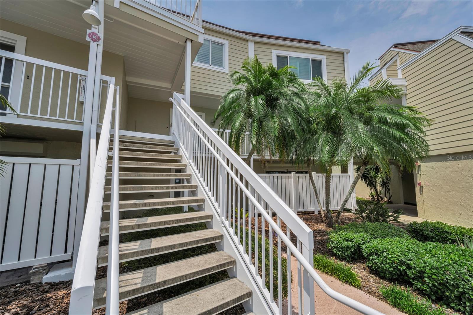 433 S PAULA DR #32 — photo 7