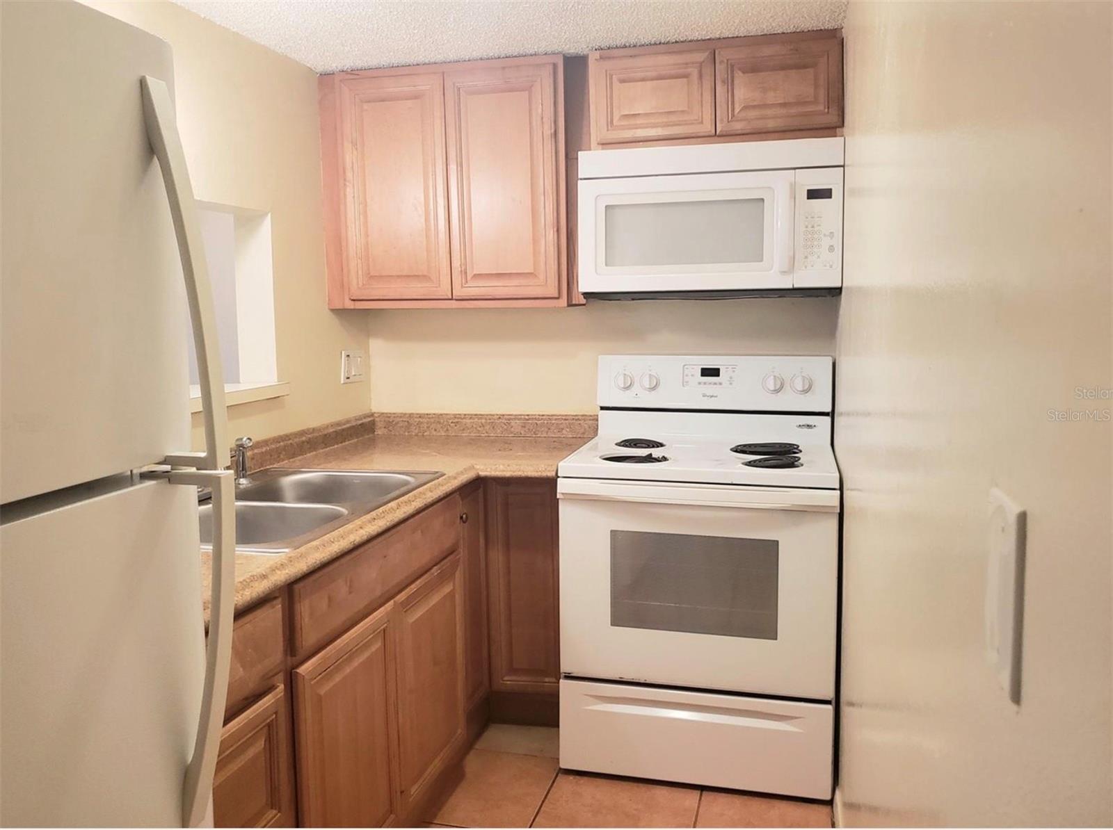 7100 WATERSIDE DR — photo 4