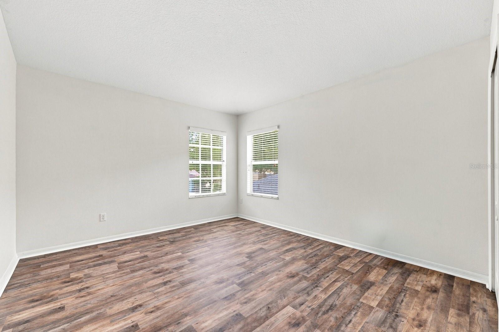 1717 MOSAIC FOREST DR — photo 22