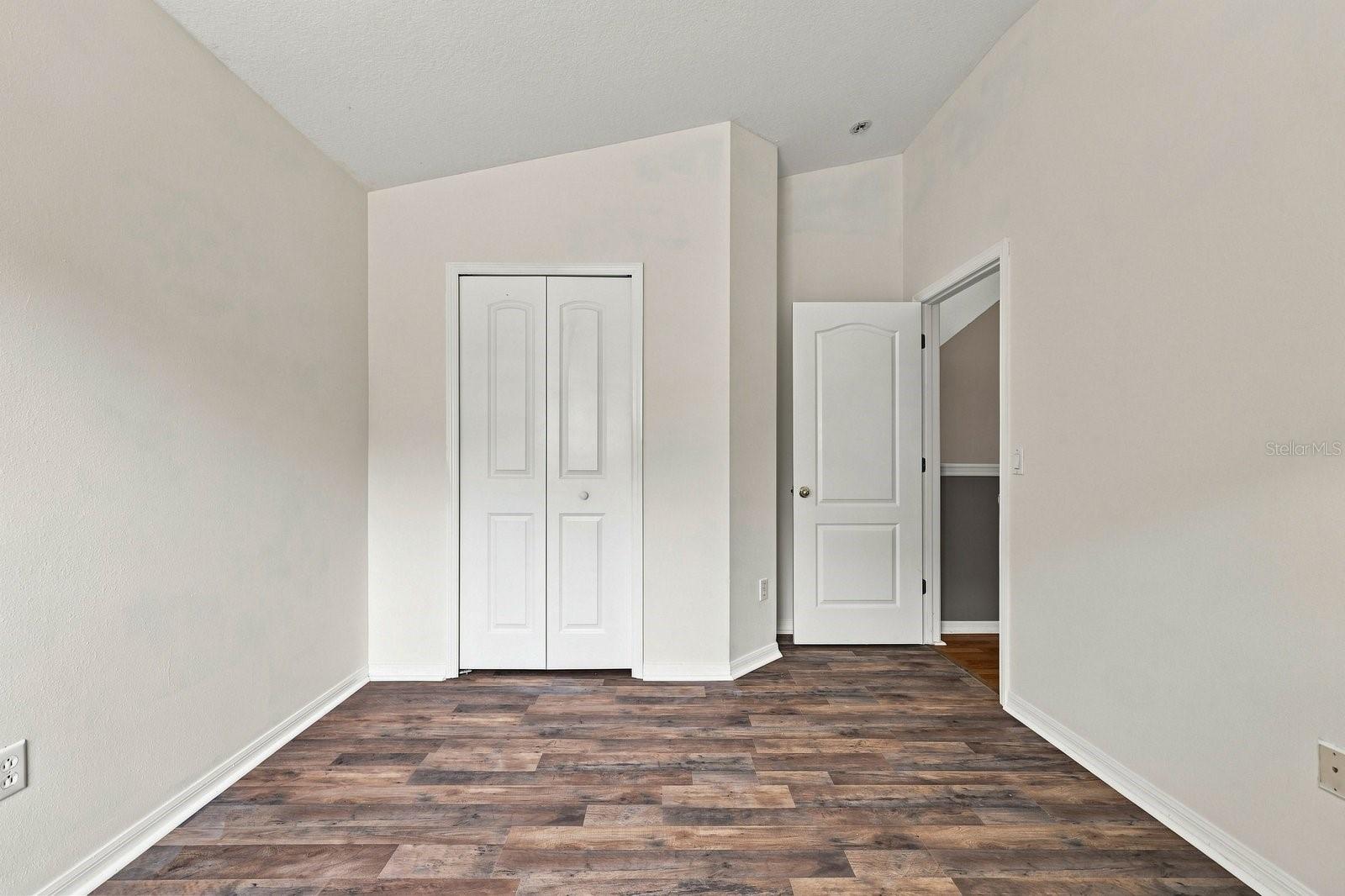 1717 MOSAIC FOREST DR — photo 28