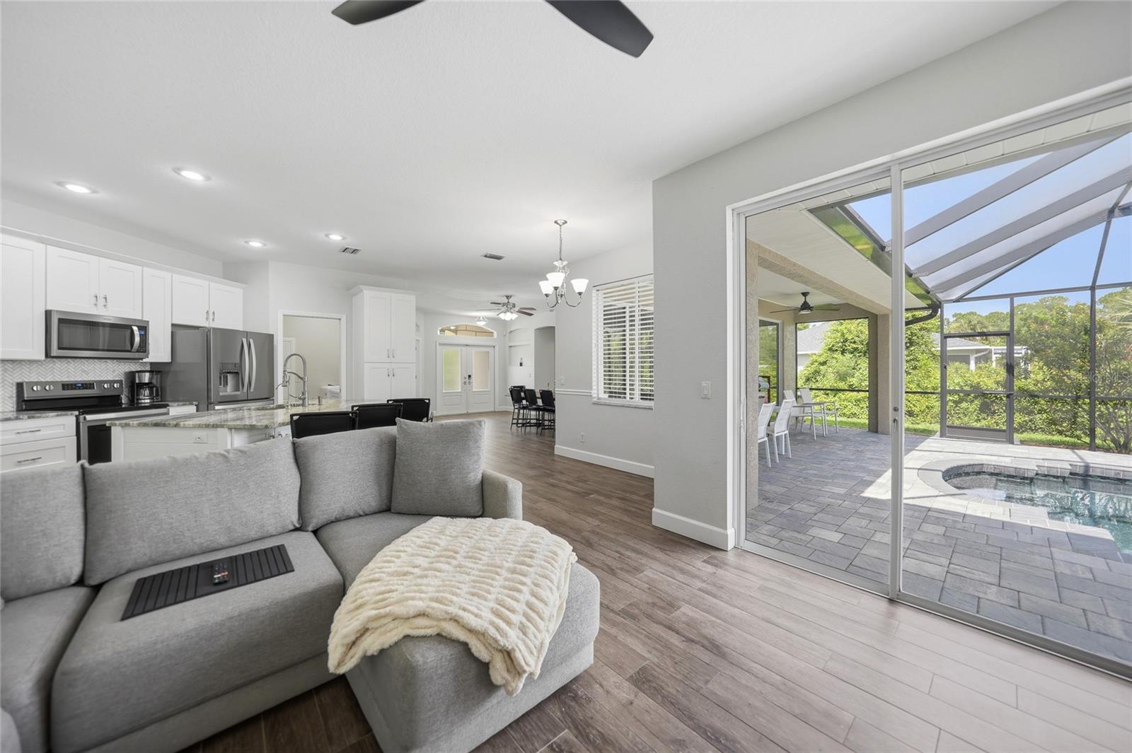 2880 VOGLER LN — photo 15