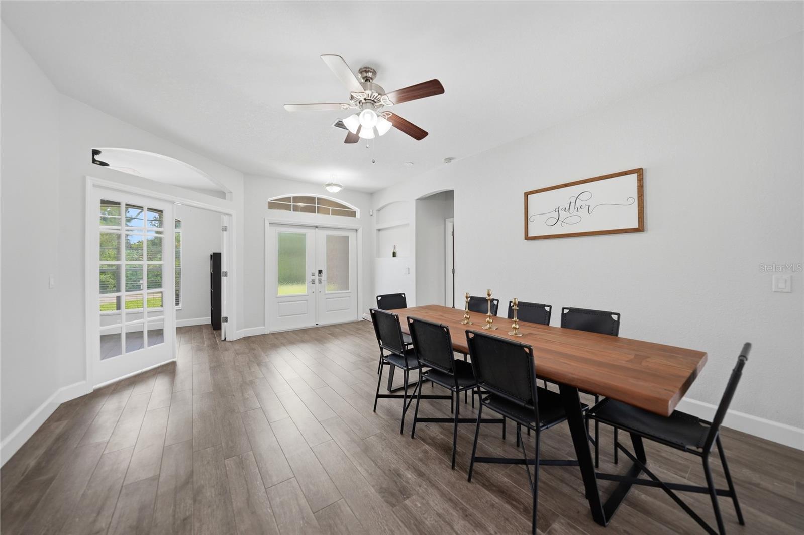 2880 VOGLER LN — photo 4