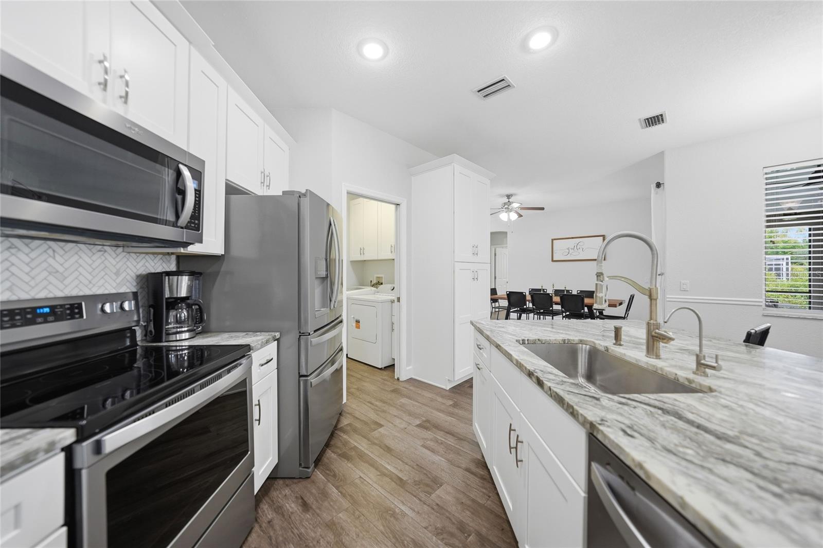 2880 VOGLER LN — photo 10