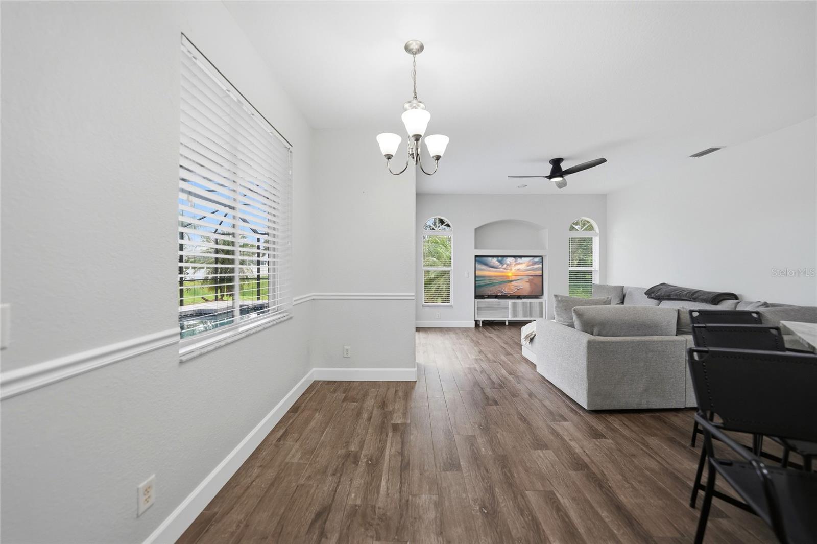 2880 VOGLER LN — photo 6