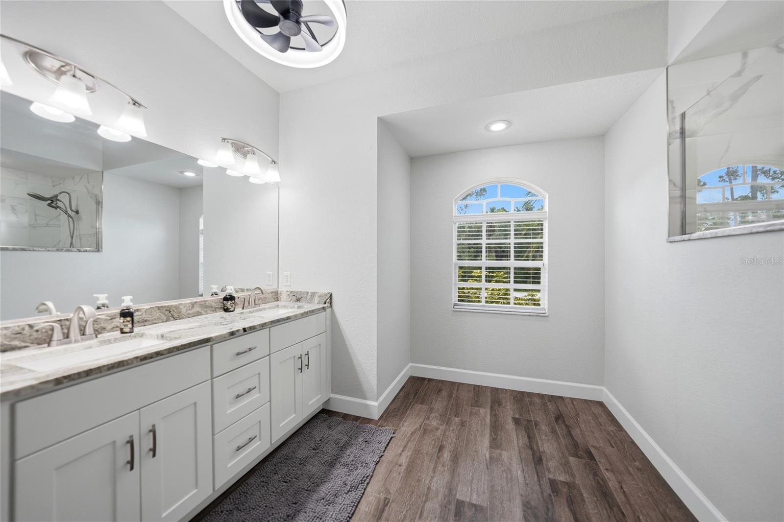 2880 VOGLER LN — photo 19